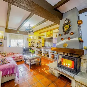 Cubo's Mariposa Cartama Villa